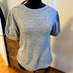 Short sleeved grey knit top- very soft